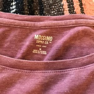 Mossimo Supply Co. Tops - 3/4 sleeve raglan tee Mossimo Supply Co. Tops - 3/4 sleeve raglan tee